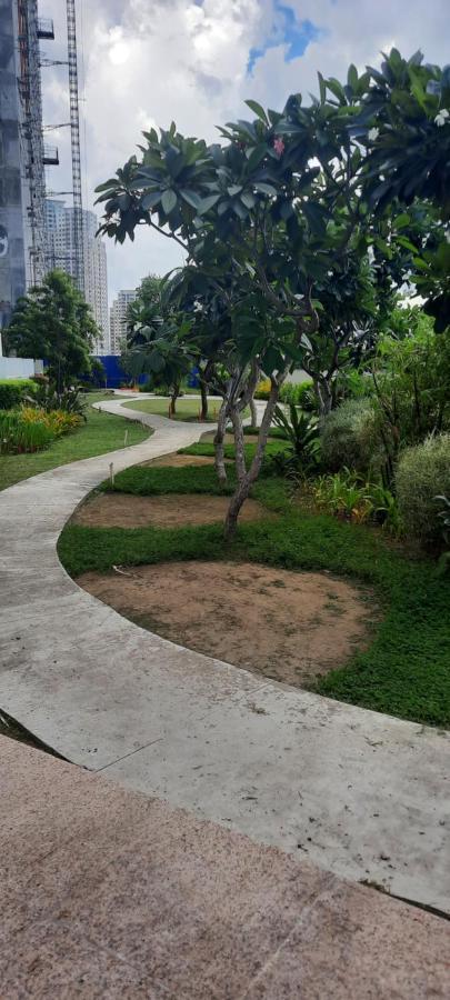 Kasara Urban Resort Residences Manilla Buitenkant foto